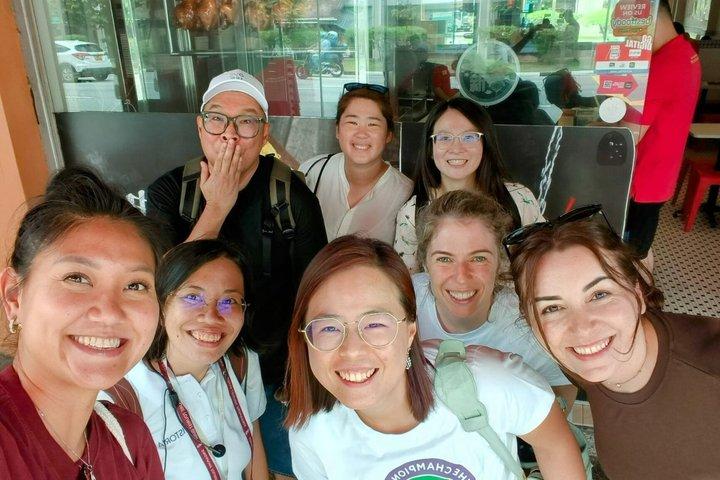 Flavors of Singapore Food Tour in Chinatown