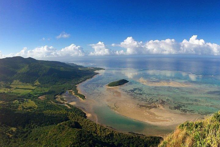 Avventura escursionistica di 2 giorni Le Morne Mountain e sette cascate