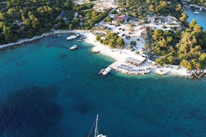 TROGIR：3島＆ブルーラグーンスピードボートツアー
