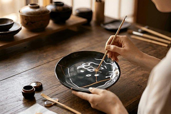 Kyoto Kintsugi Gold Repair Pottery Class