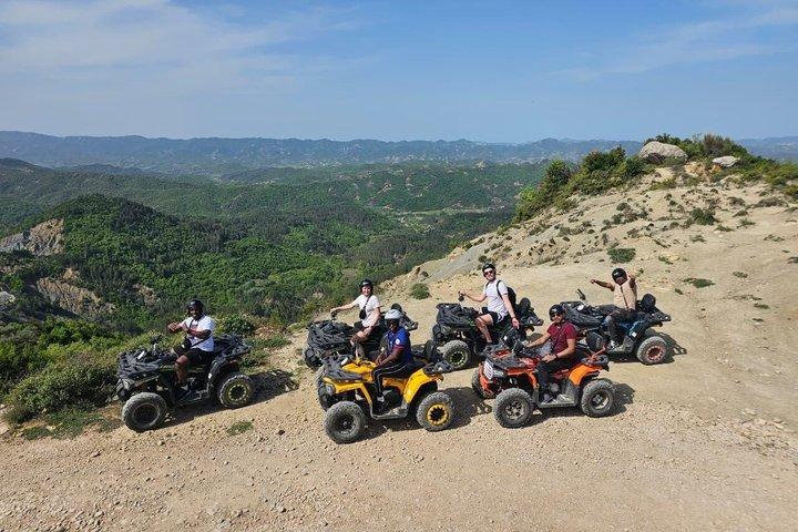 Tour guidato in quad a Tirana