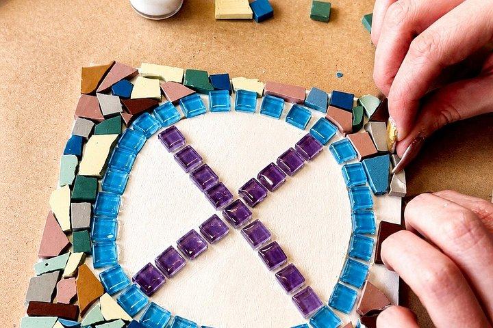 アテネモザイクアートワークショップ in ガジ : 自分だけのアート作品を作る