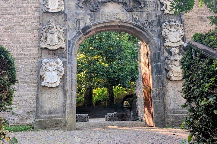 Leiden entdecken : Von Pilgern zu Malern in der historischen Schlüsselstadt