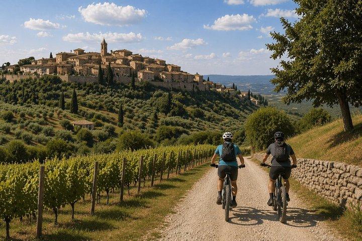 Virtuelle E-Bike-Tour durch die Landschaft um Montepulciano