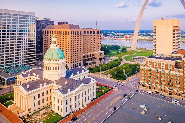 Self Guided Walk & Drive Audio Tour St. Louis & Gateway Arch NP
