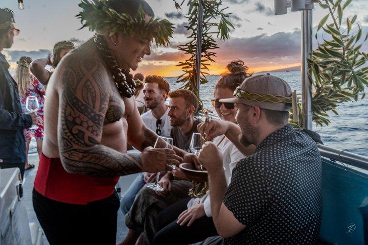 Twilight Wine Tasting por Cruzeiro do Mar e do Sol em Honolulu