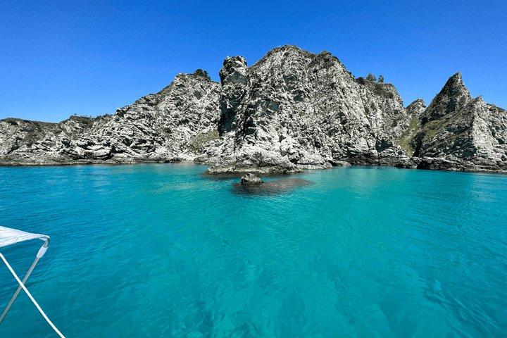 Morning boat tour Snorkeling and Caves in Tropea