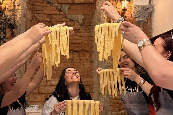 Florence : Kookles verse pasta & Tiramisu + veel goede wijn