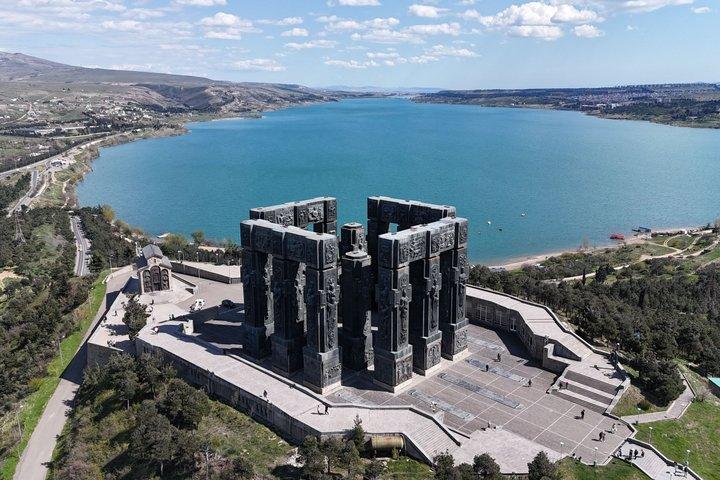 Tbilisi : Mtskheta, Jvari, Cronache, Racconti e vino