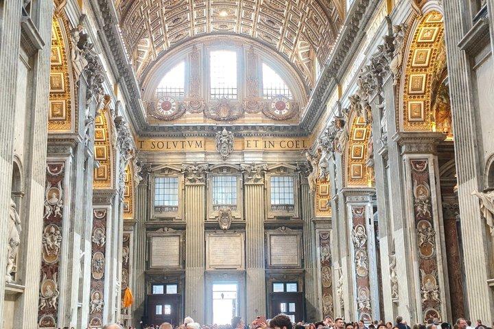 I segreti della Basilica di San Pietro Tour guidato esclusivo con cupola