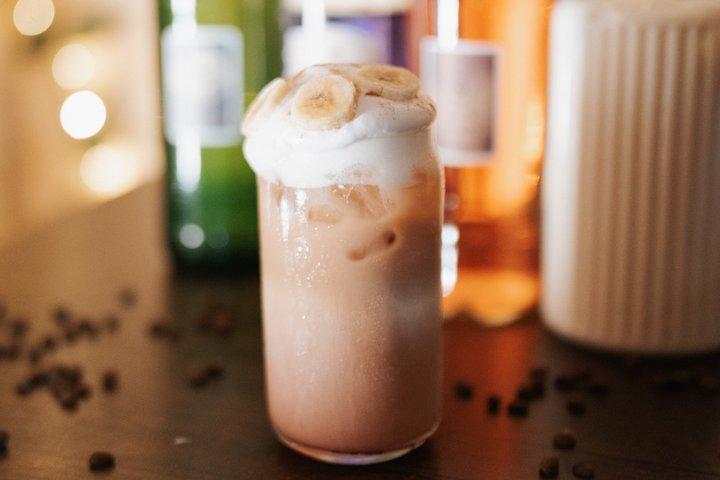 コーヒー好きのためのアンティグアでのシグネチャーラテ試飲体験