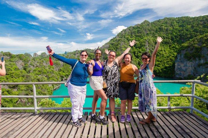 Angthong Catamaran Tour de Koh Samui com almoço e transferências