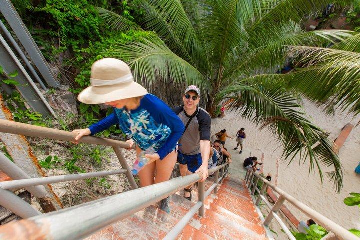 Angthong Catamaran Tour de Koh Samui com almoço e transferências