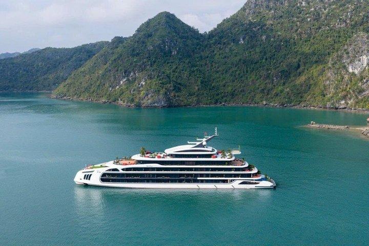 Celina Signature Voyage Lan Ha Bay Cruzeiro Noturno 2D1N