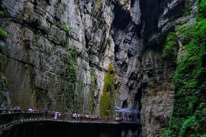 Trilogy Tour Wuling Mountain, Baiheliang Museum and 816 Project