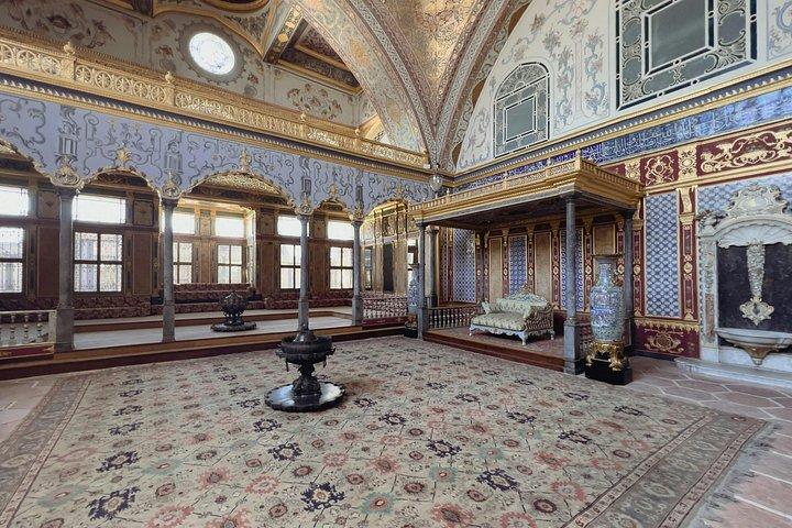 Private Flexible Hagia Sophia and Grand Bazaar tour with Guide