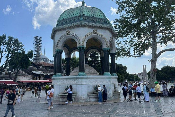 Private Flexible Hagia Sophia and Grand Bazaar tour with Guide