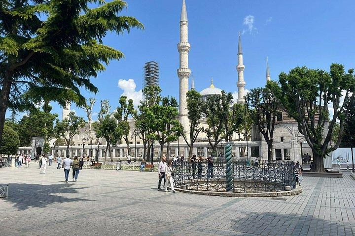 Private Flexible Hagia Sophia and Grand Bazaar tour with Guide