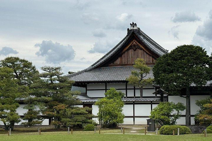 東京から新幹線貸切ガイド付き京都日帰りツアー