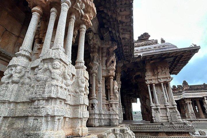 ハンピ島2日間探検：ユネスコの寺院、遺跡、絶景