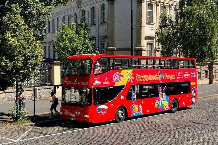 City Sightseeing Prag Hop-On Hop-Off Buss, båt och mer