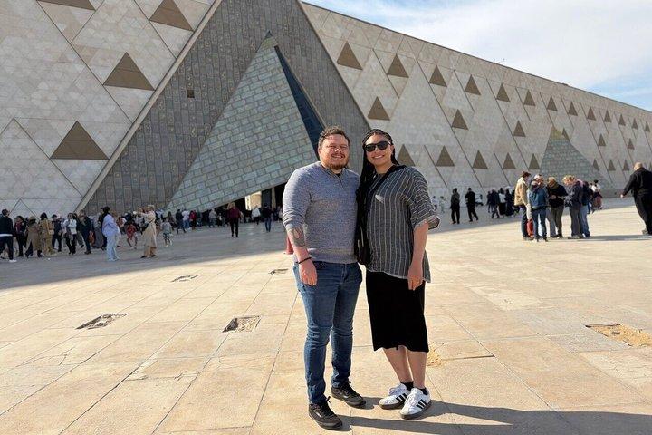 All inclusive VIP Private Tour Pyramids Museum inuti Pyramiden