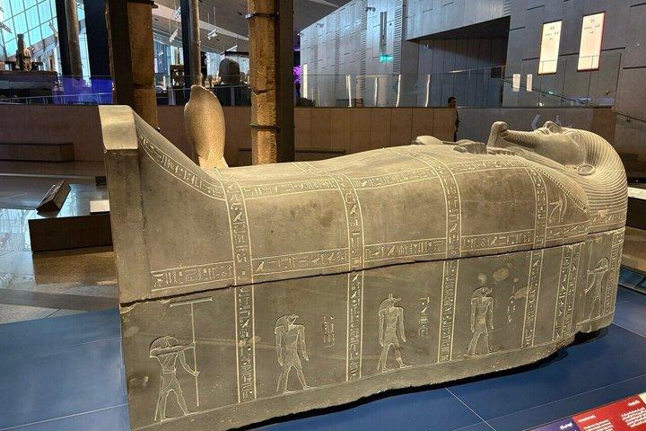 All inclusive VIP Private Tour Pyramids Museum inuti Pyramiden