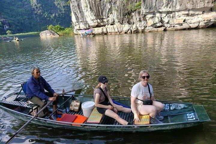ハノイ発 - ニンビン日帰り旅行