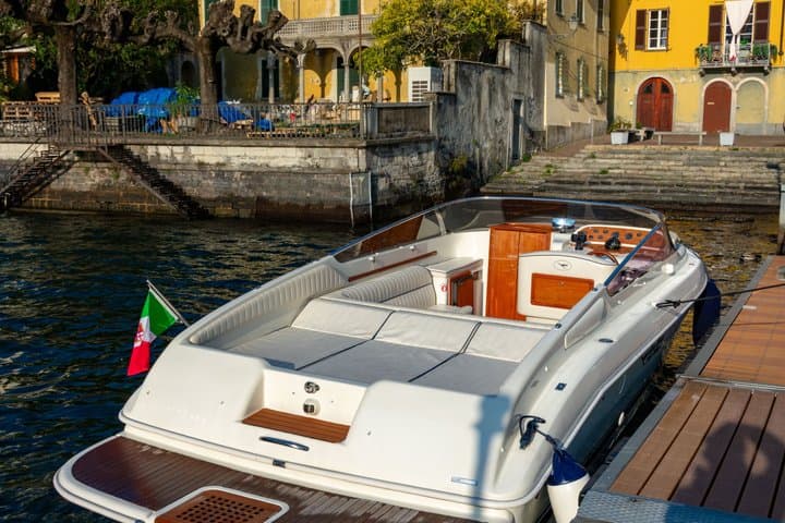 Private Boat Tour on Lake Como with Skipper from 1 to 6 hours