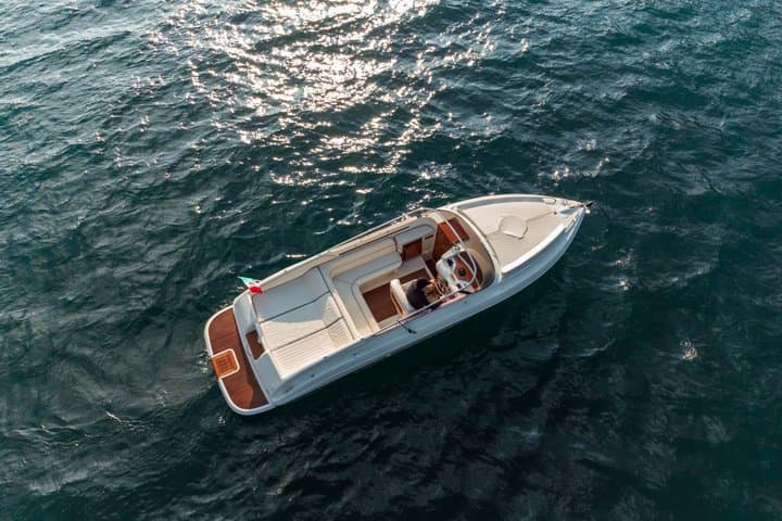 Private Boat Tour on Lake Como with Skipper from 1 to 6 hours