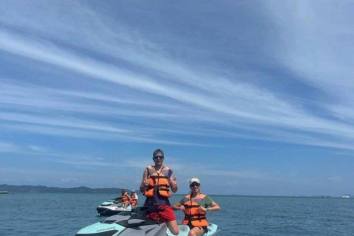 プーケット：ジェットスキーアイランドアドベンチャー－4時間、6島