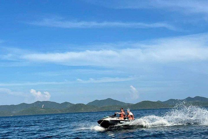 プーケット：ジェットスキーアイランドアドベンチャー－4時間、6島