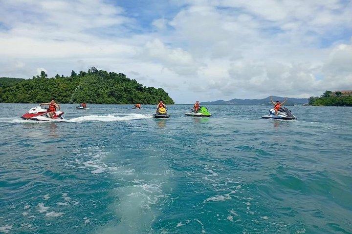 プーケット：ジェットスキーアイランドアドベンチャー－4時間、6島