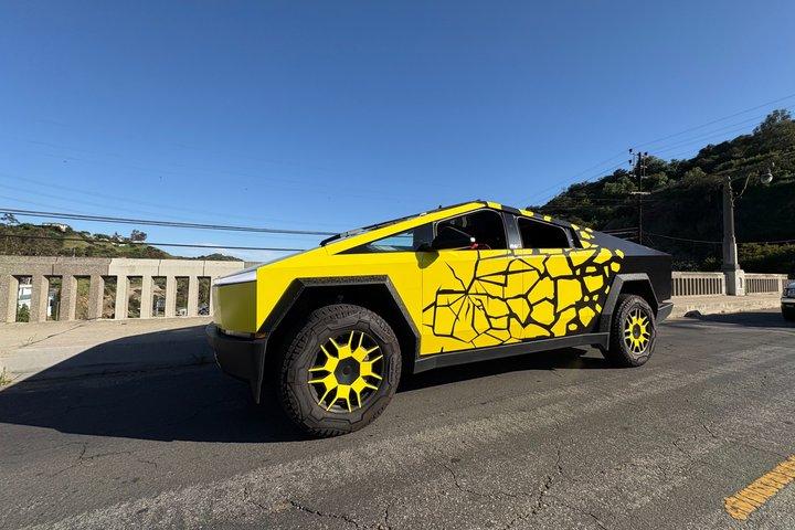 50 - ミニッツ・ドライビング・ツアー：Cybertruckでハリウッドを探索