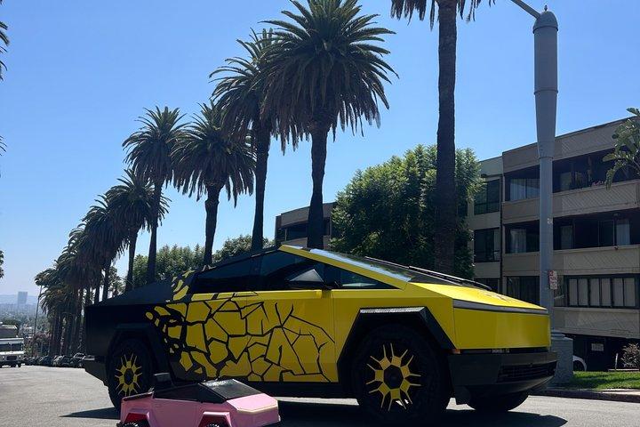 50-minütige Fahrt : Hollywood im Cybertruck erkunden