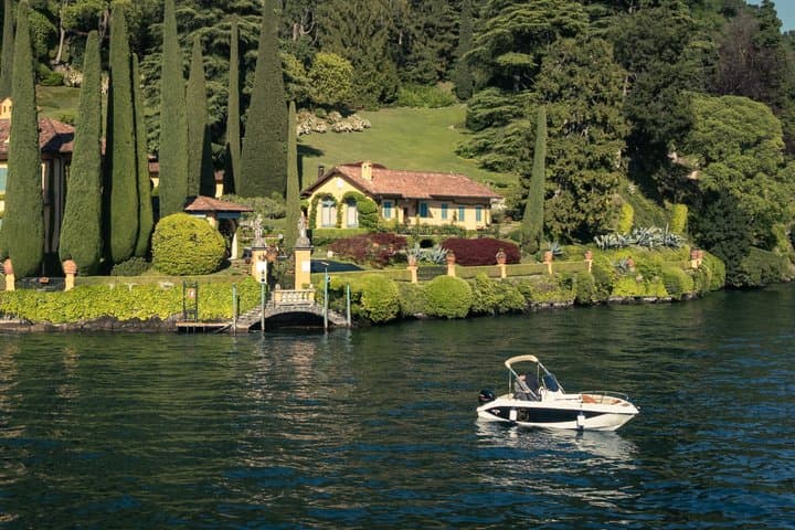 Lake Como Private Boat No license needed