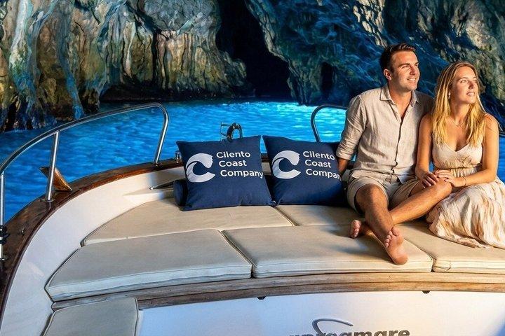Boat tour to discover the Costa del Mito of Capo Palinuro