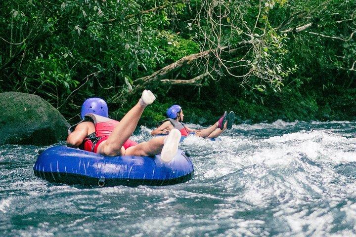 Kombinierte Blue River Tubing-Reiten- und Schokoladentour