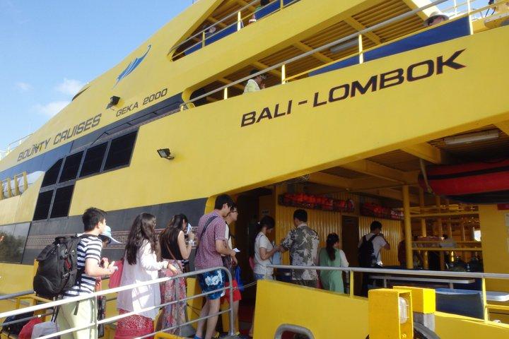 Bounty Sunset Dinner Cruise Experience auf Bali