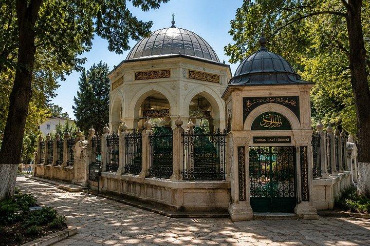 Non Shopping Bursa Cultural Tour: RT Cable Car, Village, Ulu Cami