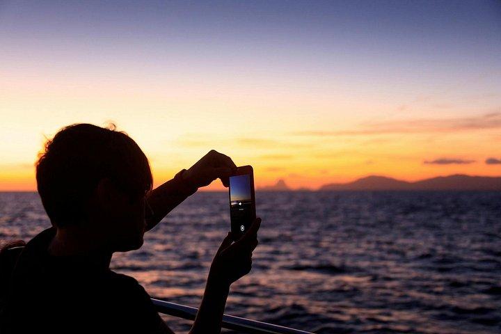 Expérience de croisière en catamaran Corfou au coucher du soleil