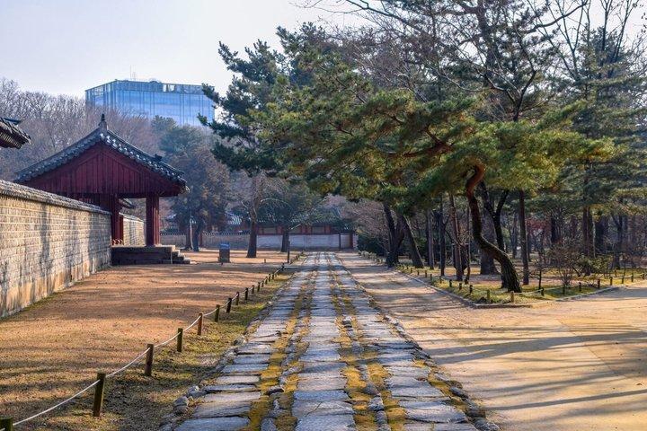 ソウル昌徳宮と隠れた富川散策ツアー