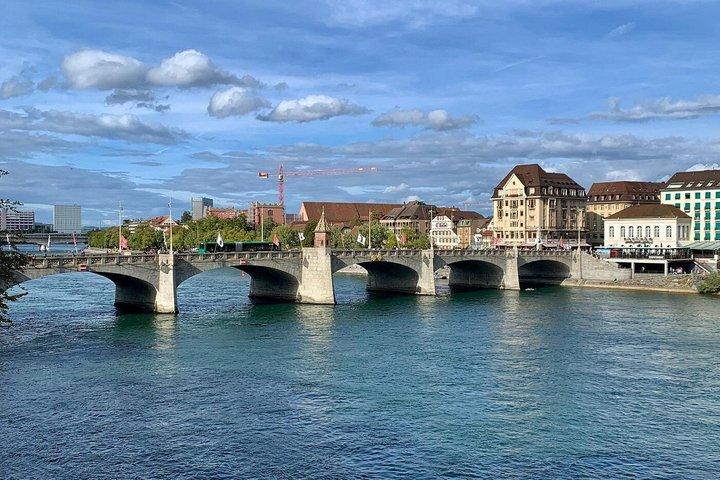 Vieille ville de Bâle, fromage et chocolat | From Basel