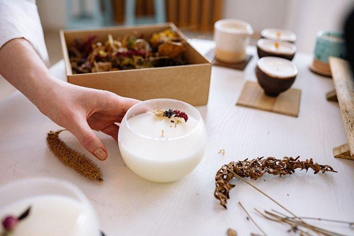 DIY Candle Making Class em uma cervejaria local em Charleston