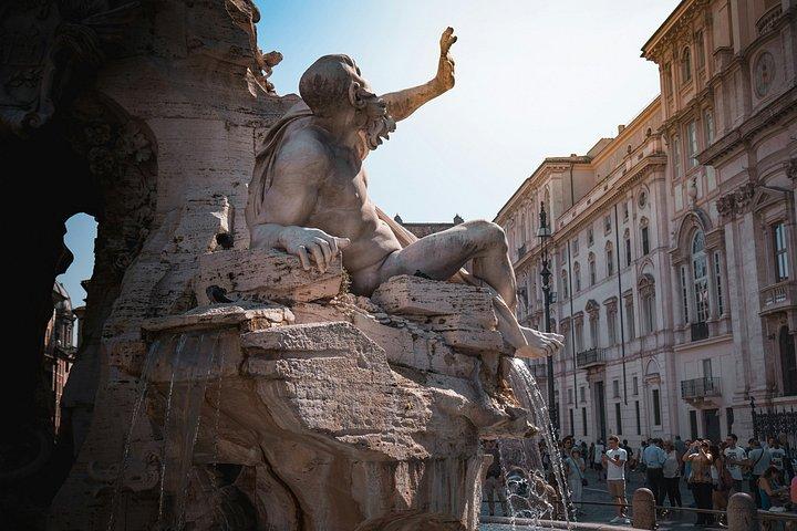 ローマ公開：古代驚異を巡るプライベートゴルフカートの旅