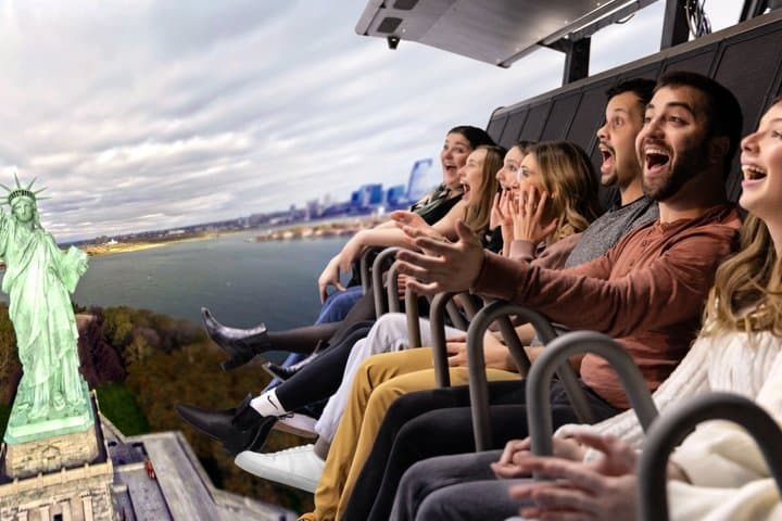 RiseNY - A Soaring Journey Through New York
