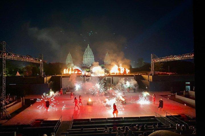 プランバナン寺院サンセットとラーマーヤナバレエオールインプライベートツアー