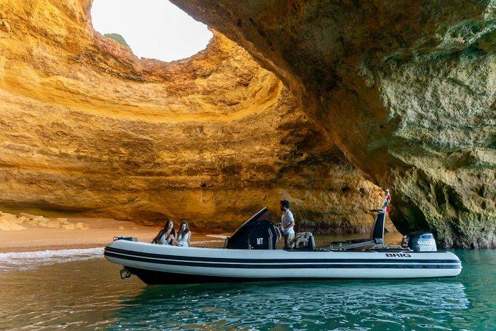 Benagil Cave Charter de barco privado com SUP Wake e snorkel