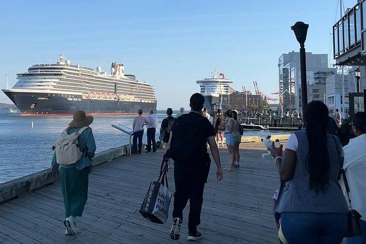 プライベートなペギーズ・コーブ、シタデル＆ハリファックス名所巡りツアー