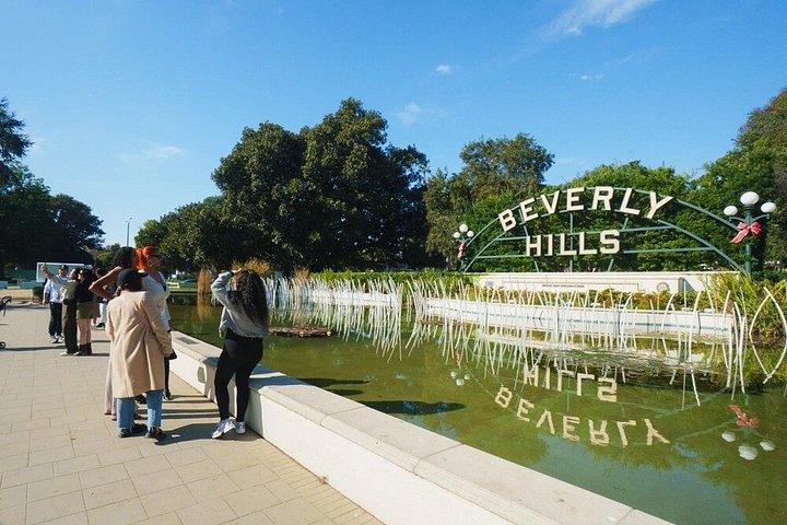 VIP Private SUV Experience: Explore Los Angeles in Style